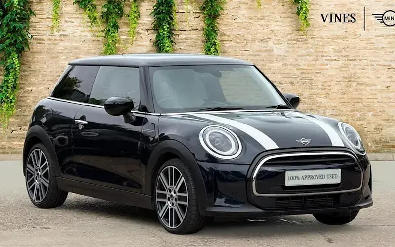 Used Mini Cooper Exclusive 136 HP (100 kW) 2022 Hatchback