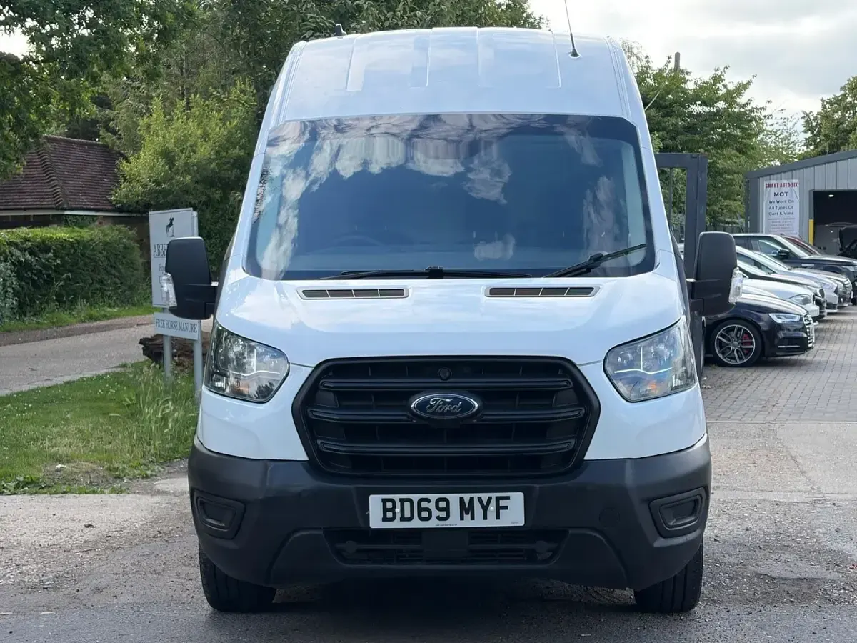 Used Ford Transit 130 HP (95 kW) 2019 White Van