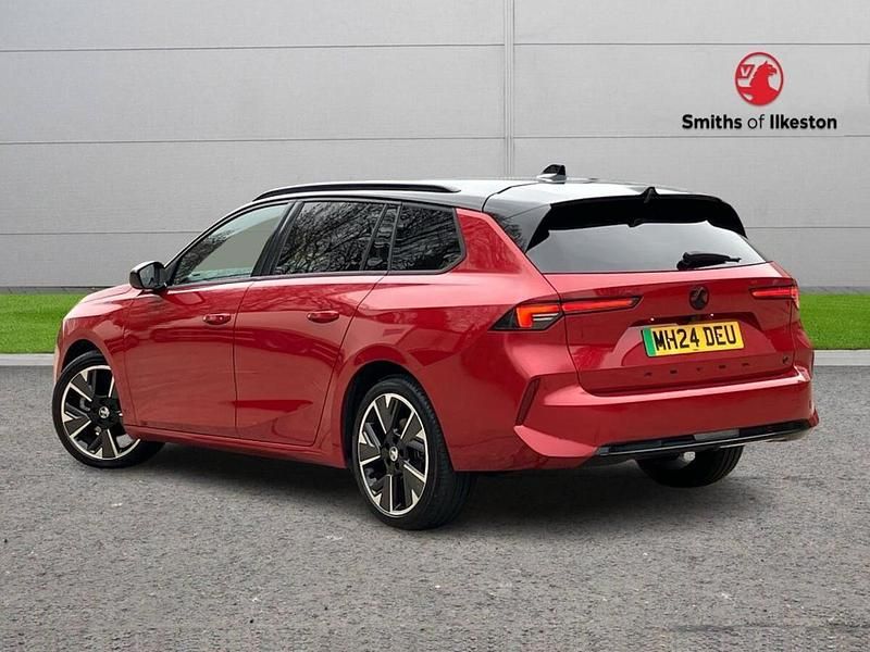 Used Vauxhall Astra Ultimate 113 kW (154 HP) 2024 Red Estate