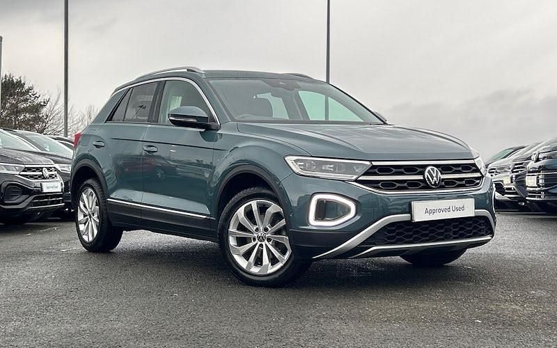 Used 2025 VW T-Roc Style SUV | £19,795 (Fair price) - Image 1/4