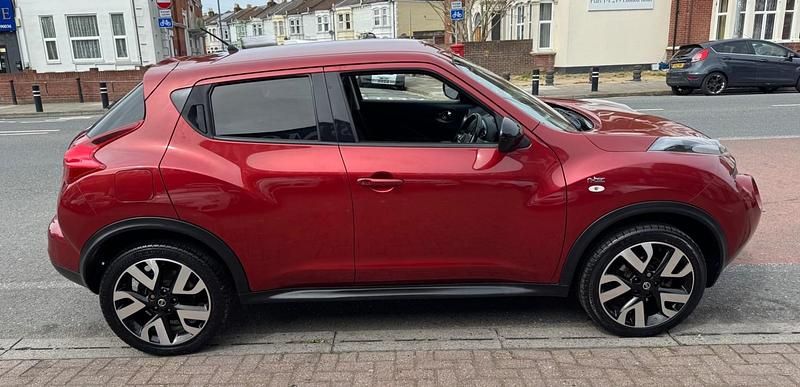 Used Nissan Juke N-TEC 117 HP (86 kW) 2014 Red SUV