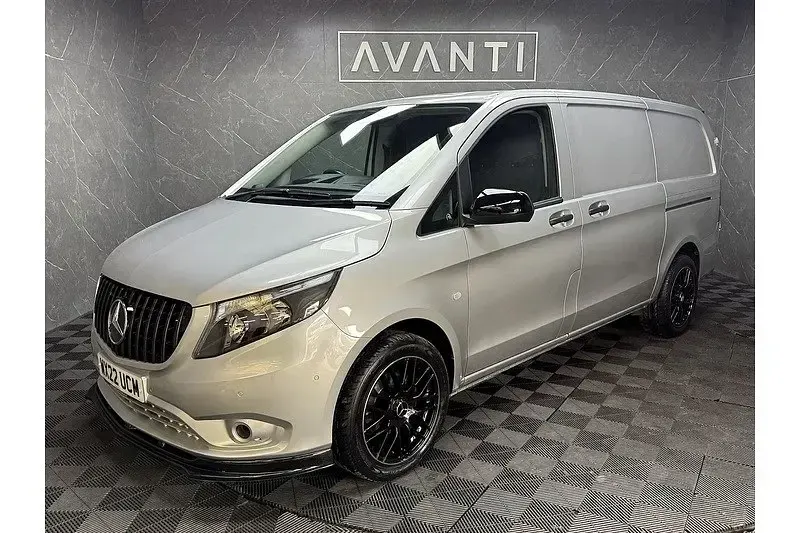 Usado Mercedes Vito Progressive 2022 Prateado Van
