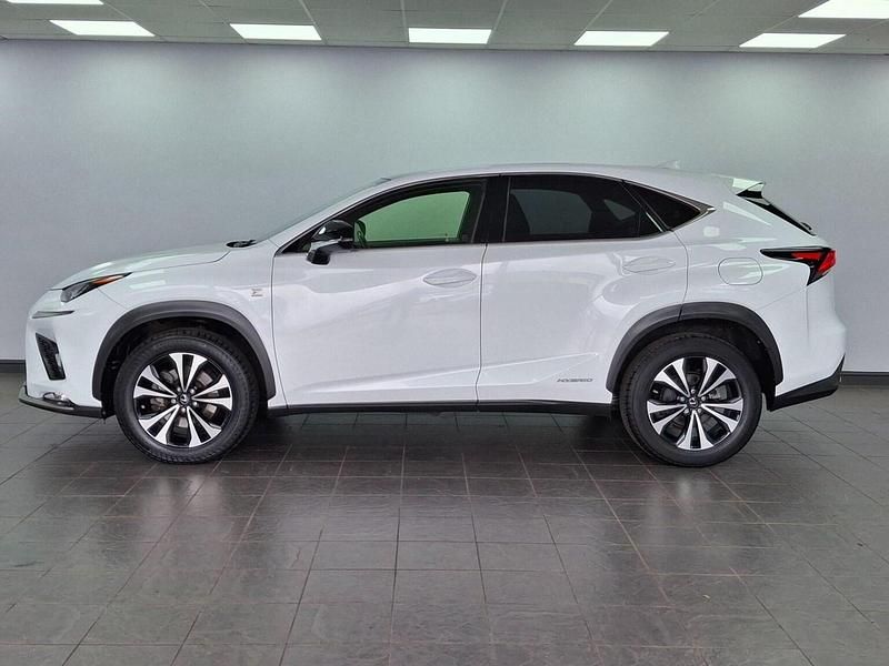 Used Lexus NX300h E-FOUR 2019 White SUV
