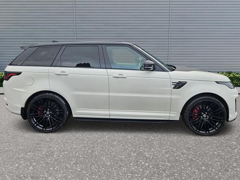 Used Land Rover Range Rover Sport SVR 575 HP (422 kW) 2018 White SUV