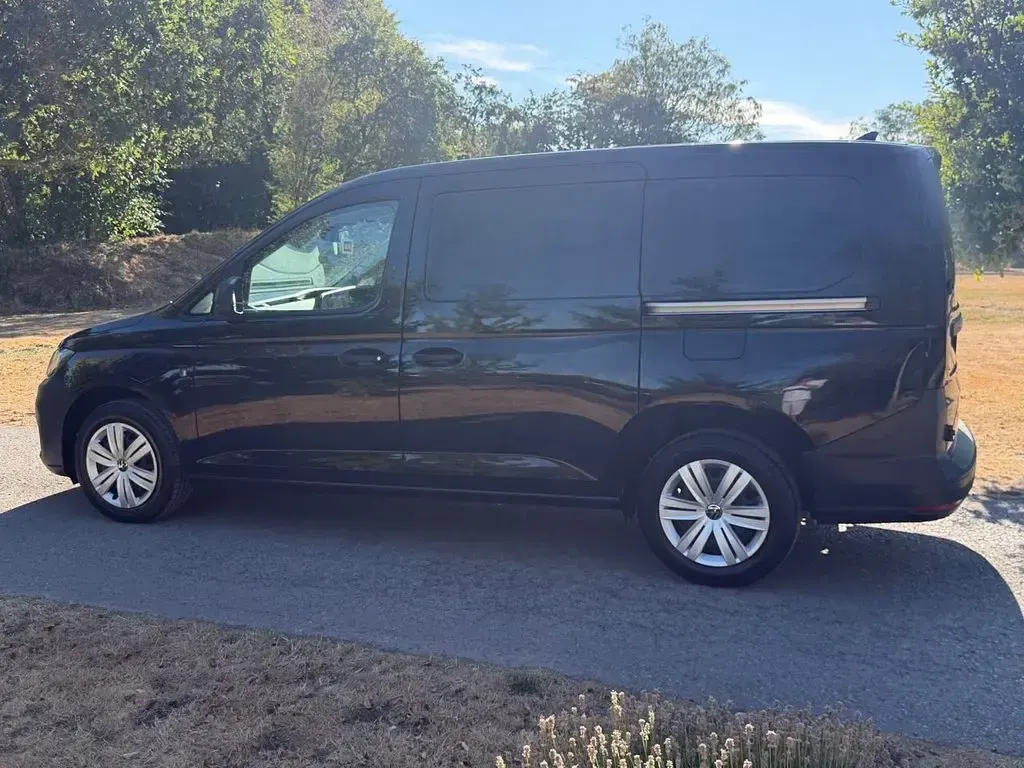 Used VW Caddy Maxi S 102 HP (75 kW) 2022 Black MPV