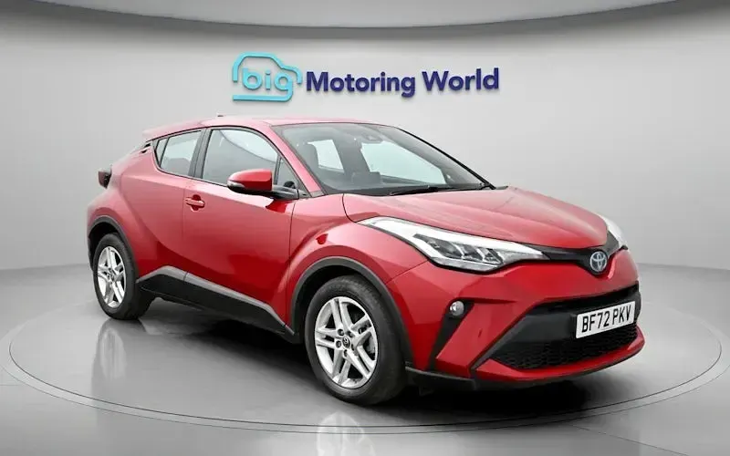 Second-hand Toyota C-HR 122 CP (89 kW) 2023 SUV