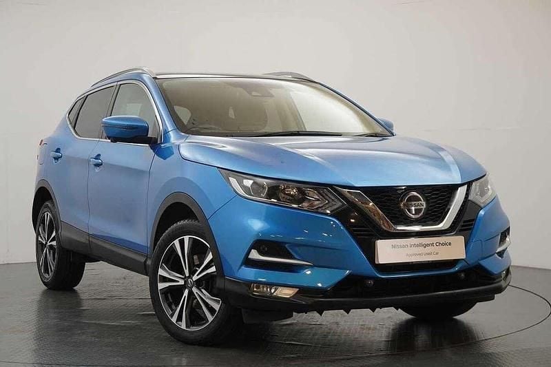 Blue Used 2018 Nissan Qashqai N-Connecta SUV | £10,999 (Fair price) - Image 1/4
