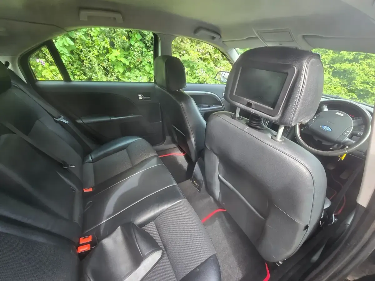Used Ford Mondeo ST 155 HP (114 kW) 2006 Black Hatchback