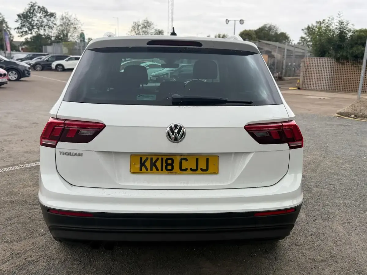 Used VW Tiguan SE 125 HP (91 kW) 2018 White SUV