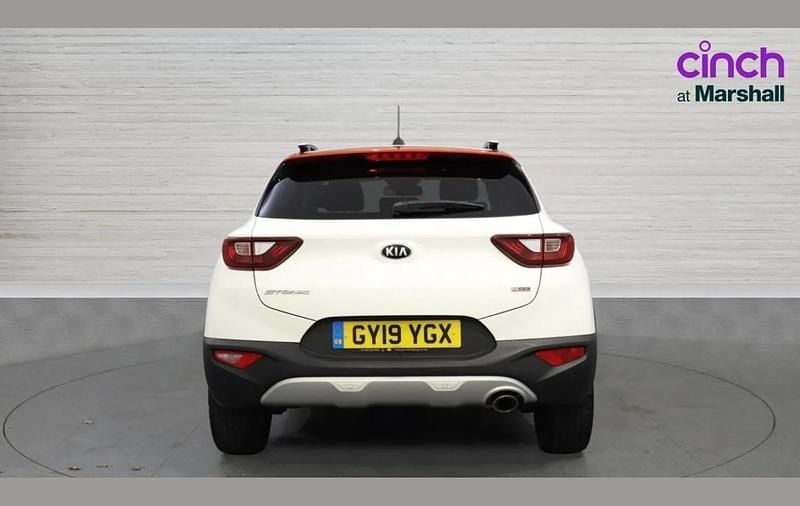 Used Kia Stonic 117 HP (86 kW) 2019 White SUV