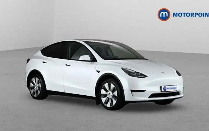 Begagnad Tesla Model Y RWD 219 kW (299 HK) 2024 SUV
