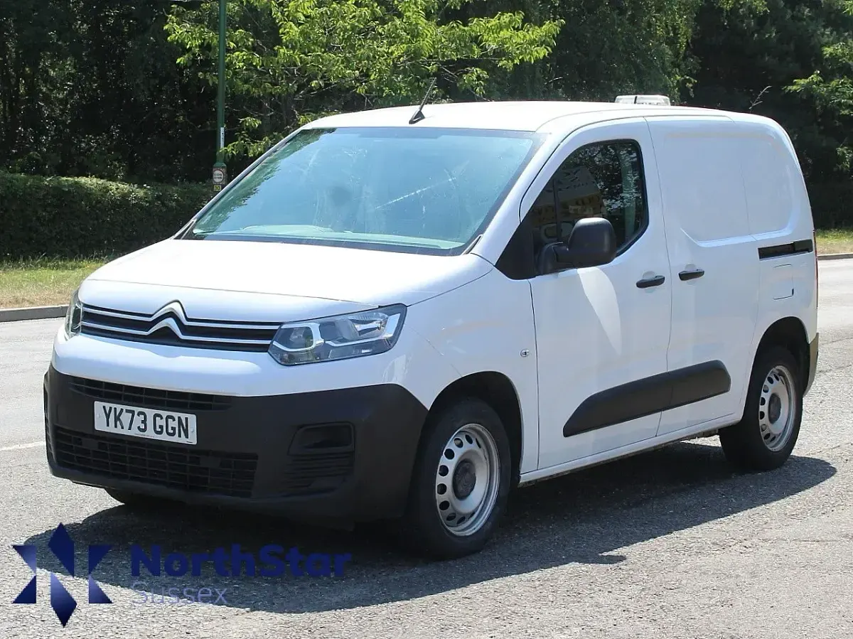 Used Citroën Berlingo 102 HP (75 kW) 2023 MPV