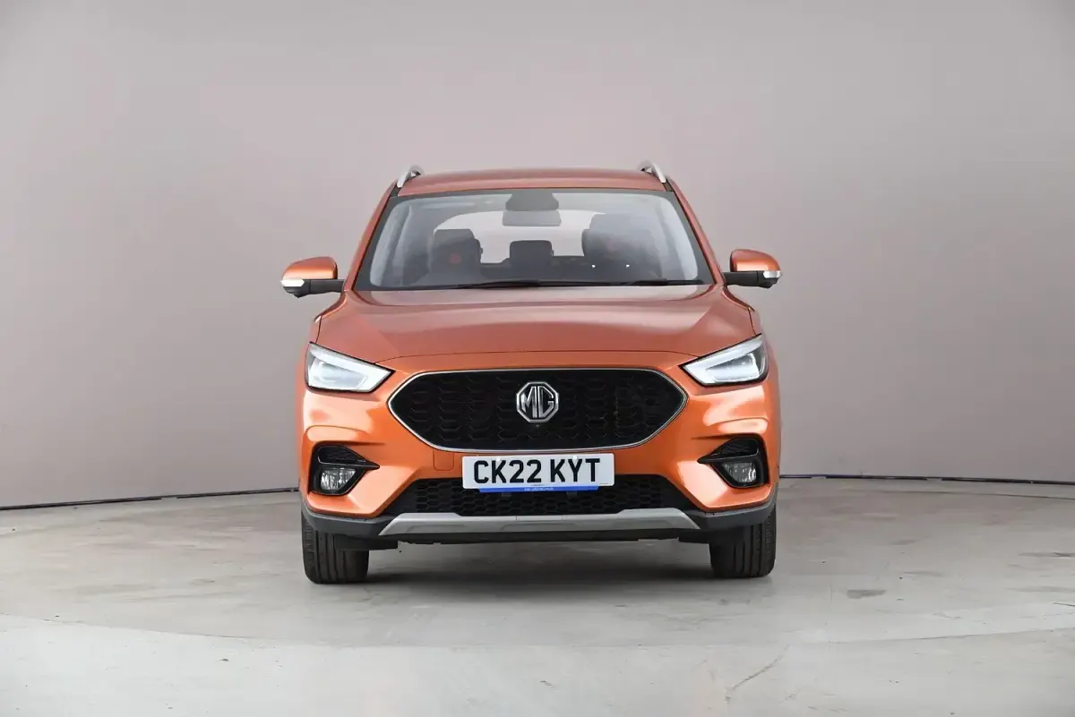 Used MG ZS Exclusive 106 HP (77 kW) 2022 Orange SUV