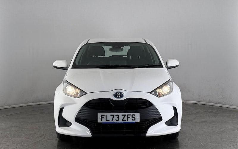 Used Toyota Yaris Hybrid 116 HP (85 kW) 2025 Hatchback