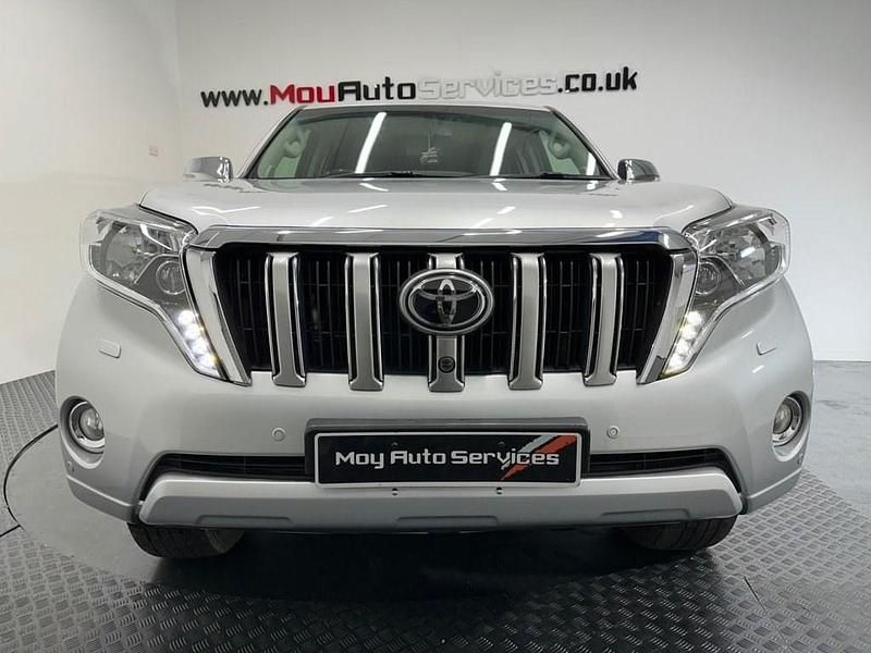 Used Toyota Land Cruiser 177 HP (130 kW) 2017 Silver Estate