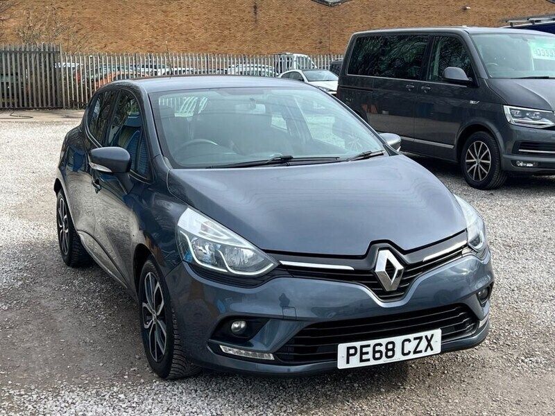 Grey Used 2018 Renault Clio IV Play Hatchback | £7,495 (Fair price) - Image 1/4
