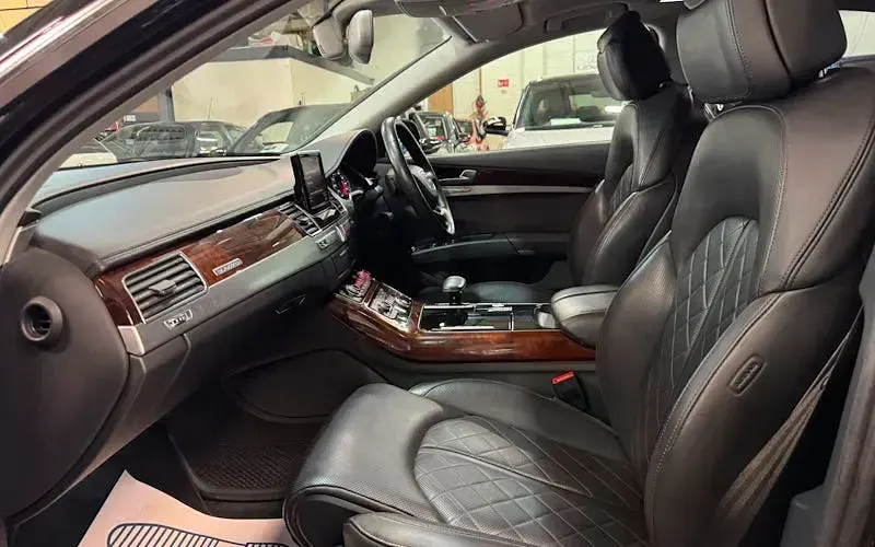 Used Audi A8 250 HP (183 kW) 2013 Black Sedan