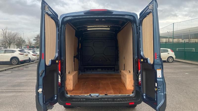 Used Ford Transit Limited 165 HP (121 kW) 2025 Van