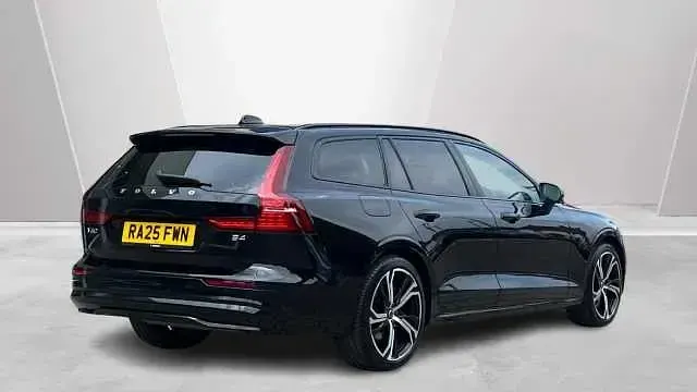 Used Volvo V60 Ultra 194 HP (142 kW) 2026 Estate