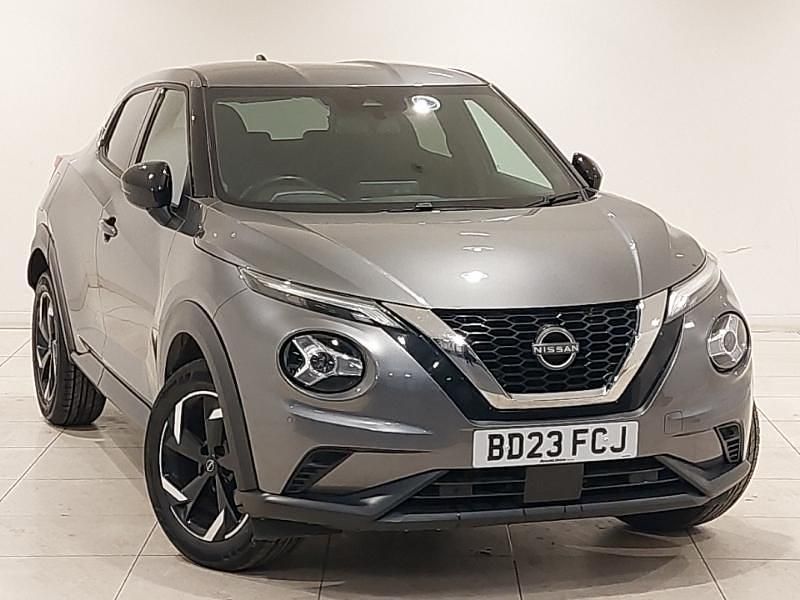 Used Nissan Juke N-Connecta 114 HP (83 kW) 2023 Grey SUV