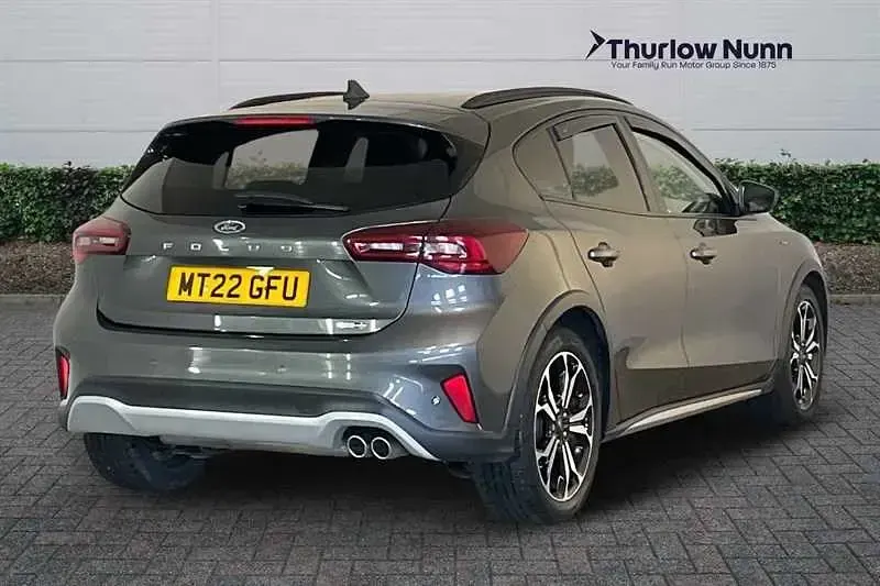 Używany Ford Focus Active 155 KM (114 kW) 2022 Szary Hatchback