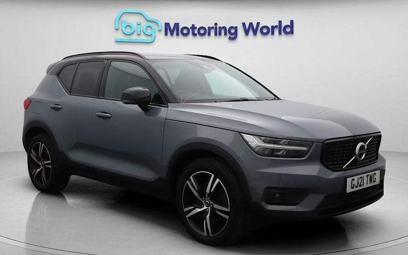 Used 2022 Volvo XC40 R-Design SUV | £22,900 (Good price) - Image 1/4