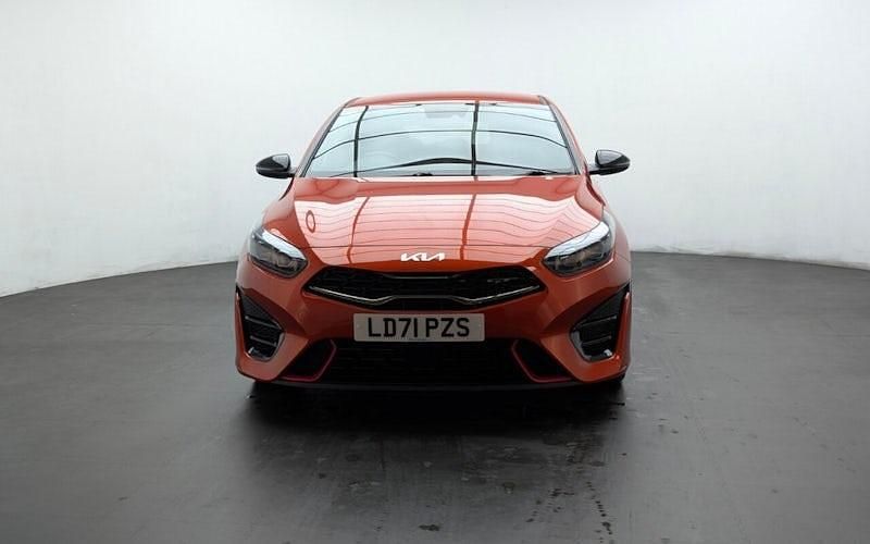 Used Kia ProCeed GT 204 HP (150 kW) 2021 Orange Estate