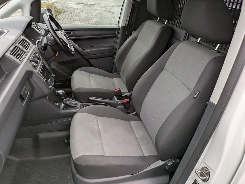 Used VW Caddy Startline 102 HP (75 kW) 2020 White MPV