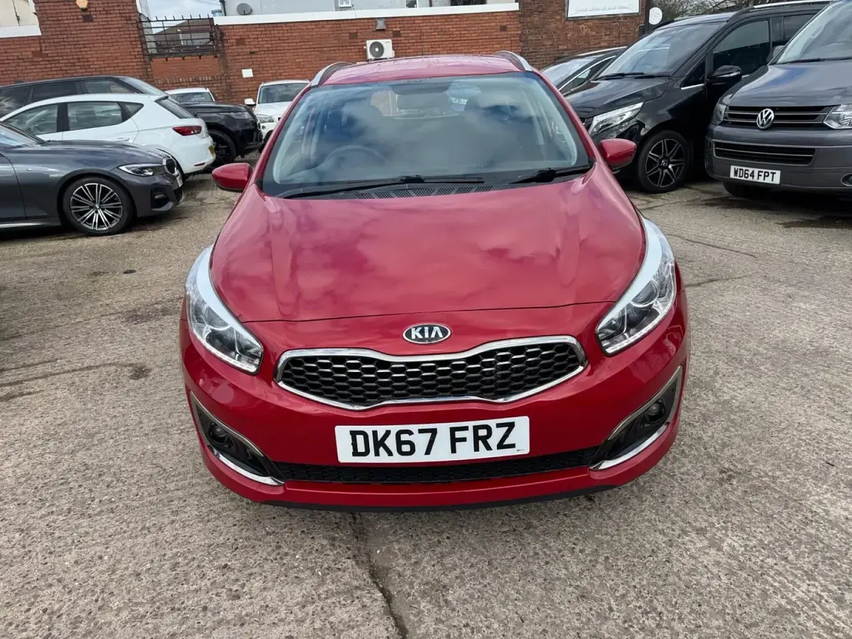 Used Kia Ceed Sportswagon 136 HP (100 kW) 2024 Red Estate