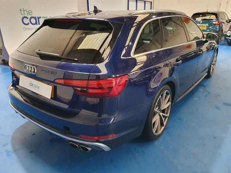 Usado Audi S4 354 HP (260 kW) 2017 Azul Carrinha