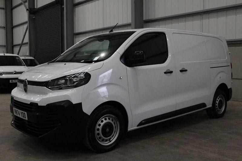 Used Citroën Dispatch 120 HP (88 kW) 2024 White MPV