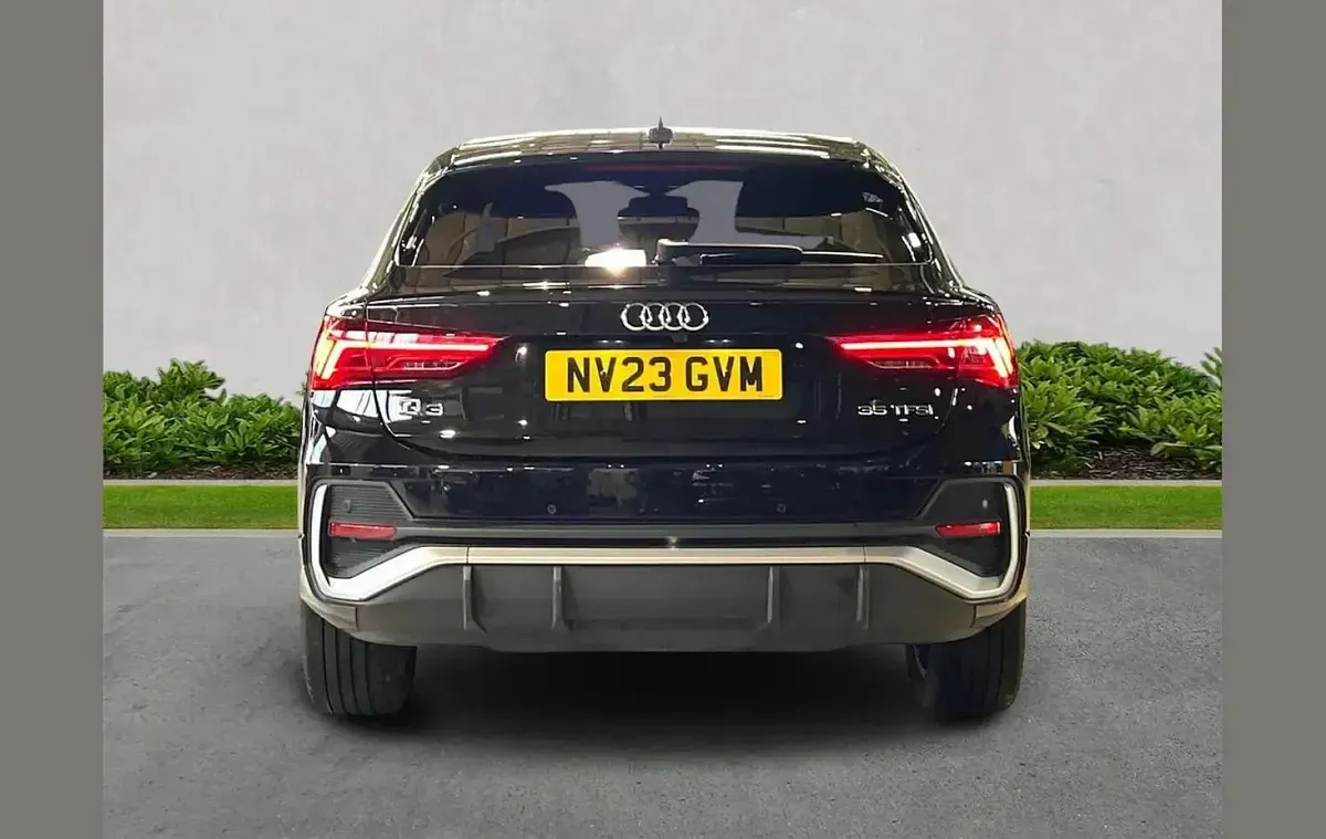 Used Audi Q3 S-Line 147 HP (108 kW) 2023 Black SUV