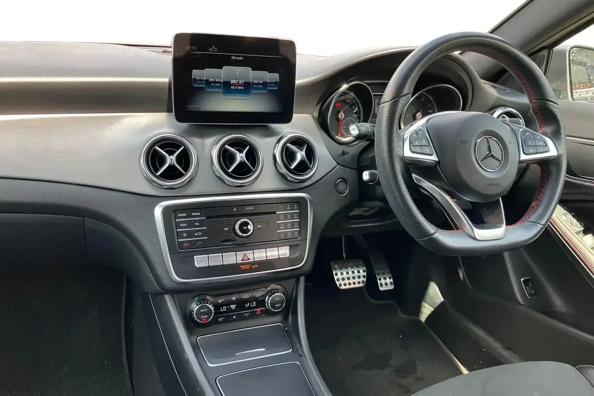 Used Mercedes GLA180 AMG line 122 HP (89 kW) 2020 Grey SUV