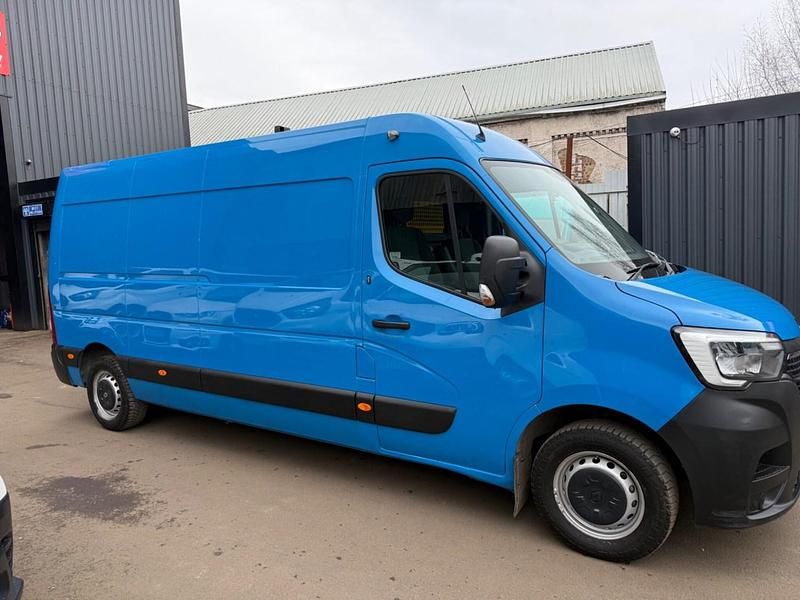 Used Renault Master Business 150 HP (110 kW) 2021 Blue MPV
