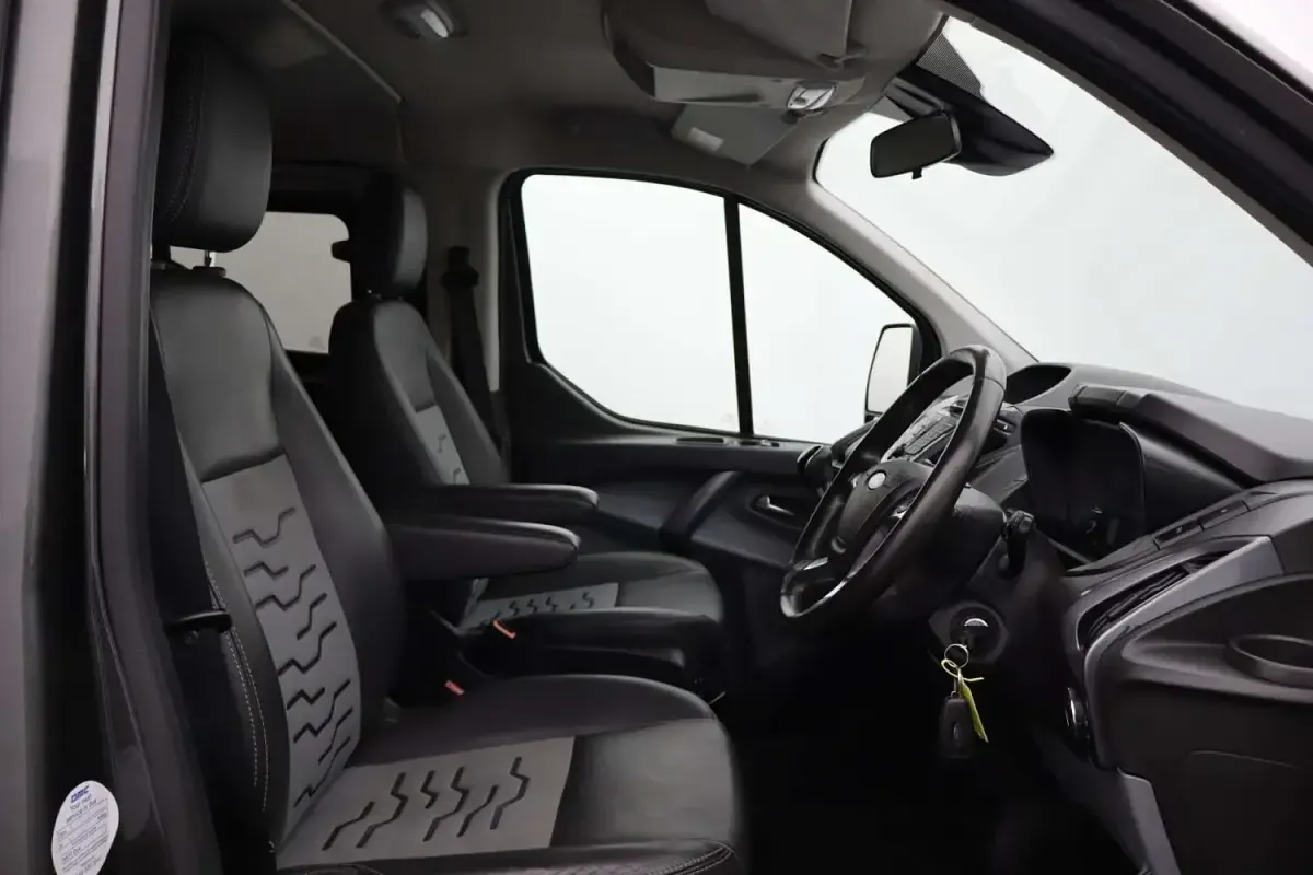 Used Ford Tourneo Custom Sport 2018 Grey Van