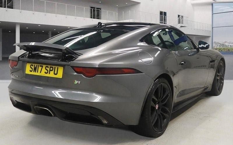 Used Jaguar F-Type R-Dynamic 300 HP (220 kW) 2019 Coupe