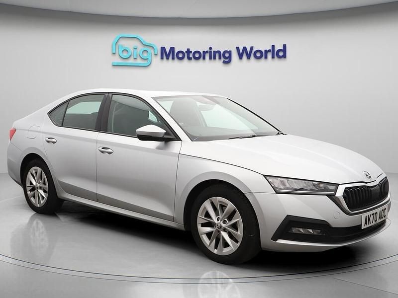 Silver Used 2020 Skoda Octavia SE First Edition Hatchback | £10,700 (Fair price) - Image 1/4
