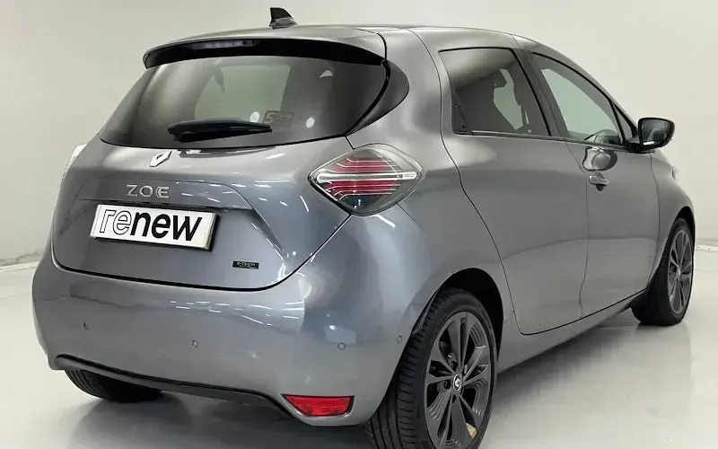 Used Renault Zoe Iconic 100 kW (136 HP) 2024 Hatchback