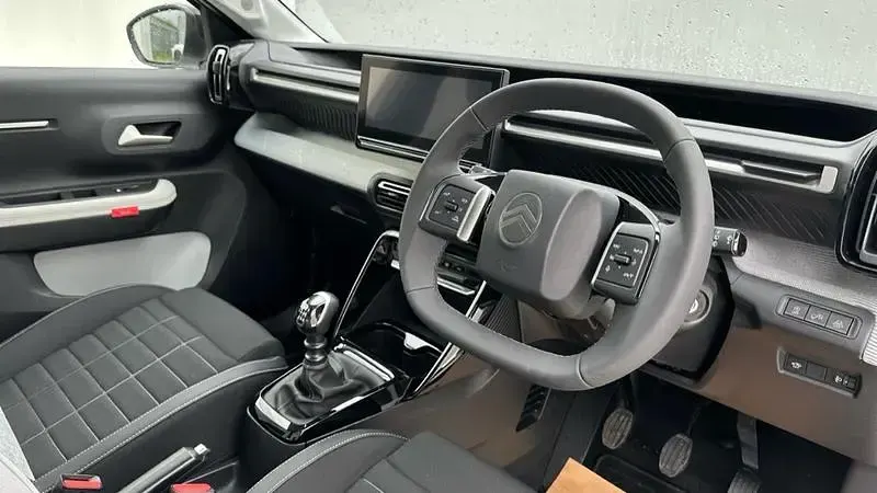 New Citroën C3 101 HP (74 kW) 2025 White SUV