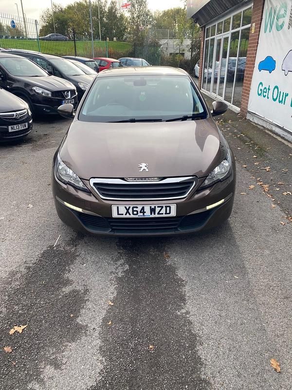 Used Peugeot 308 Active 115 HP (84 kW) 2014 Brown Estate