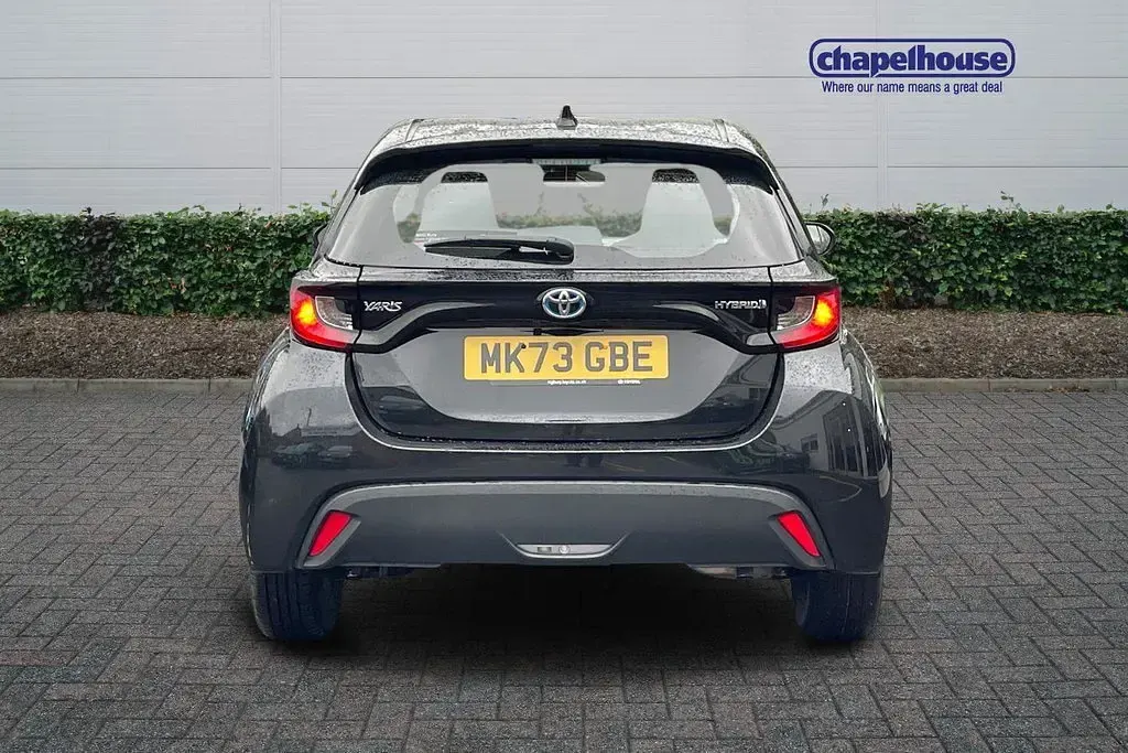 Used Toyota Yaris 116 HP (85 kW) 2023 Black Hatchback