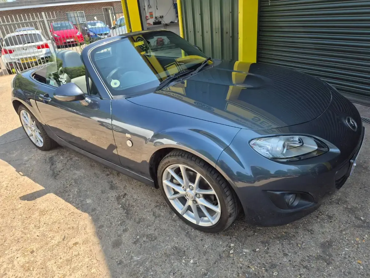 Used Mazda MX5 Inclusive 157 HP (115 kW) 2012 Grey Cabriolet