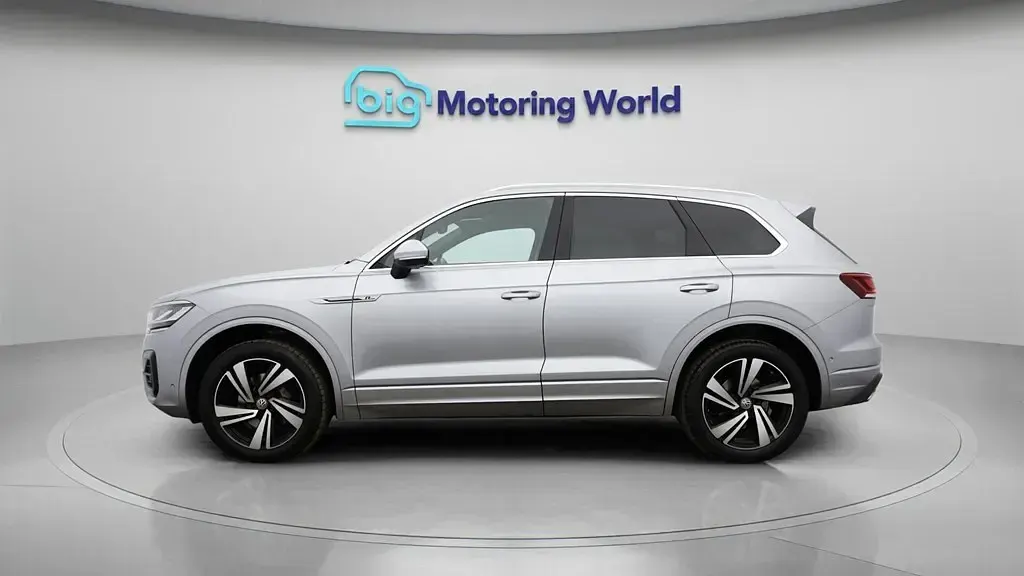 Używany VW Touareg R-line 286 KM (210 kW) 2019 Srebrny SUV