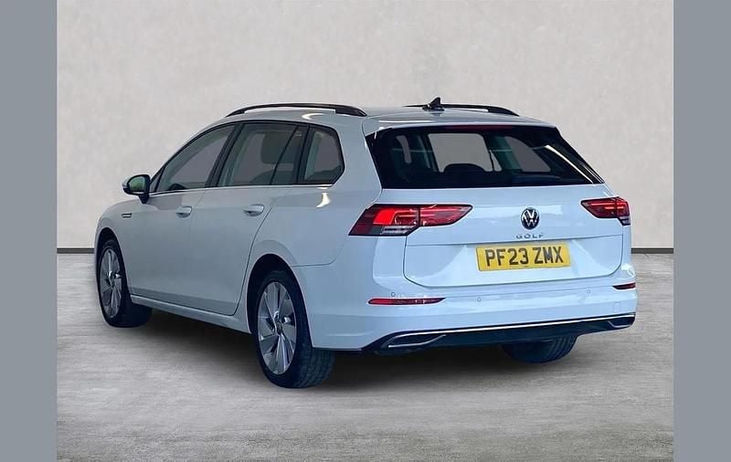 Used VW Golf VIII Style 147 HP (108 kW) 2023 White Estate