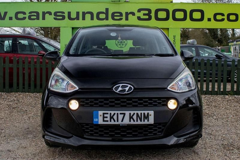 Used Hyundai i10 SE 66 HP (48 kW) 2017 Black Hatchback