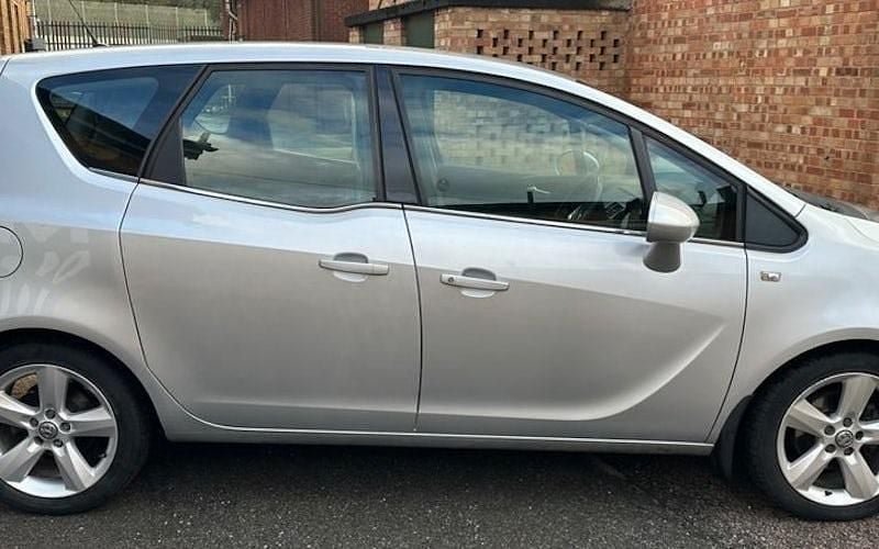 Used Vauxhall Meriva 101 HP (74 kW) 2017 MPV