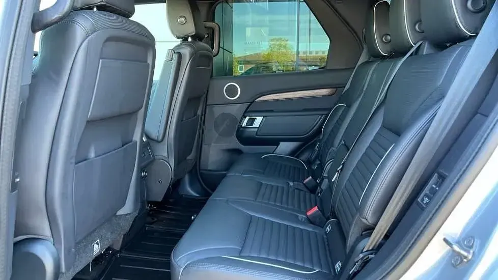 Usado Land Rover Discovery 5 HSE 306 CV (225 kW) 2020 Plateado SUV