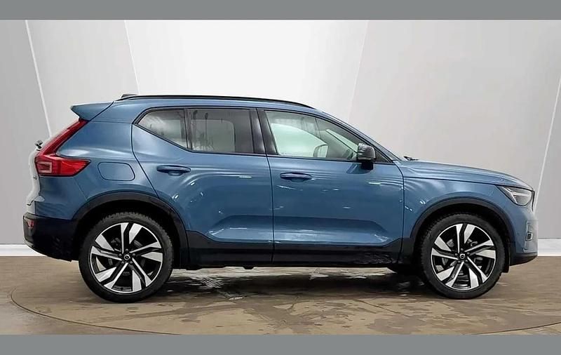 Used Volvo XC40 Ultra 161 HP (118 kW) 2025 Blue SUV