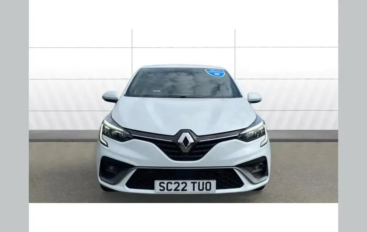 Used Renault Clio RS Line 138 HP (101 kW) 2022 White Hatchback