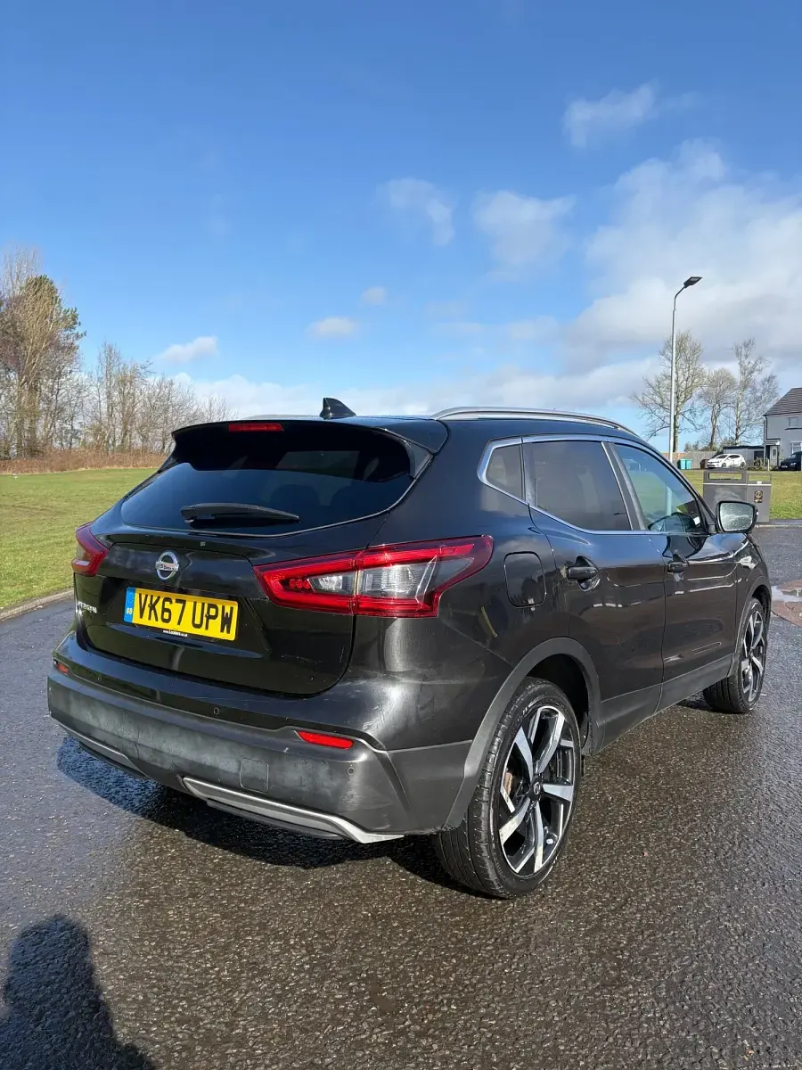 Used Nissan Qashqai Tekna 110 HP (80 kW) 2017 Black SUV